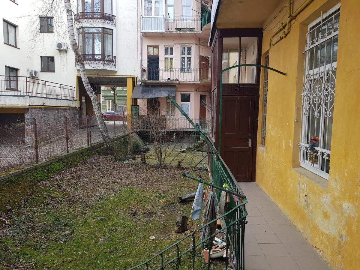 Зручна І Комфортна Квартира Недалеко Від Вокзалу І Центру Міста Liov Exterior foto
