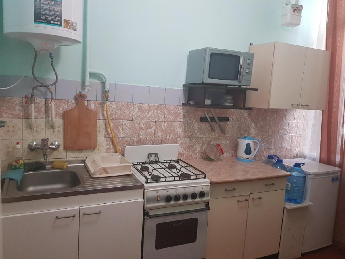 Зручна І Комфортна Квартира Недалеко Від Вокзалу І Центру Міста Liov Exterior foto