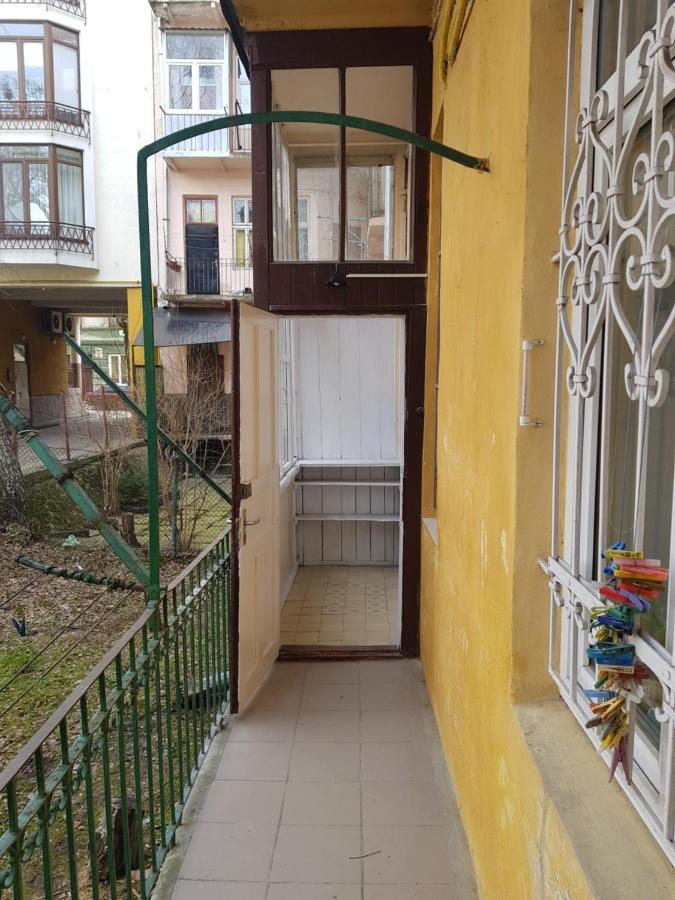 Зручна І Комфортна Квартира Недалеко Від Вокзалу І Центру Міста Liov Exterior foto